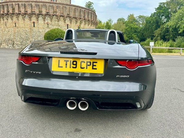 Used Jaguar F-Type 2019 for sale - 75466992: Photo 9