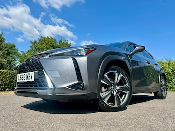 Used Lexus UX 2019 for sale - 79203129: Photo