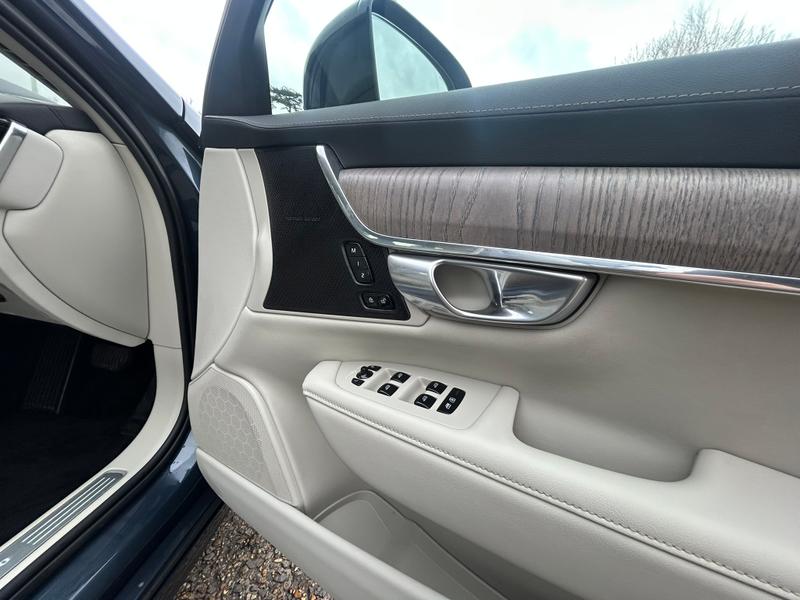 Used Volvo V90 2023 for sale - 77306924: Photo 20