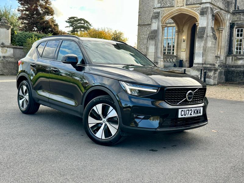 Used Volvo XC40 2022 for sale - 76382131: Photo 2
