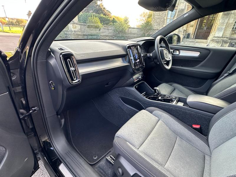 Used Volvo XC40 2022 for sale - 76382131: Photo 23