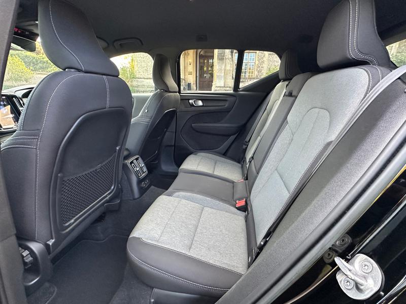 Used Volvo XC40 2022 for sale - 76382131: Photo 25