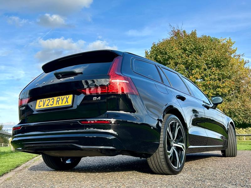 Used Volvo V60 2023 for sale - 76172693: Photo 10