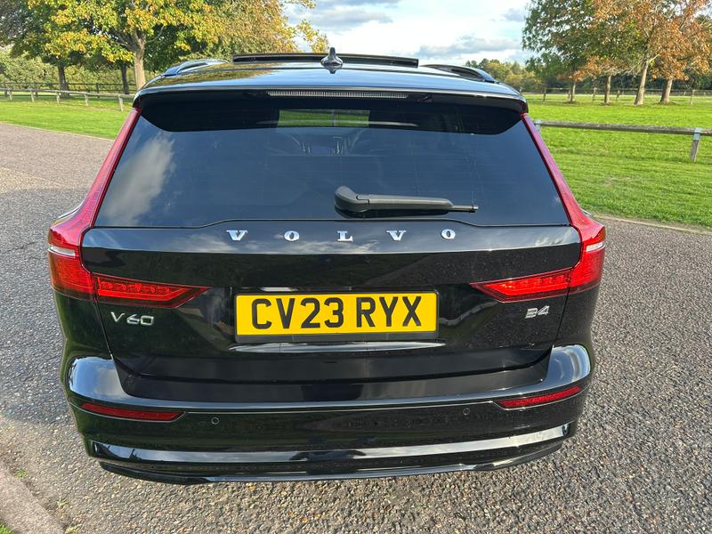Used Volvo V60 2023 for sale - 76172693: Photo 11