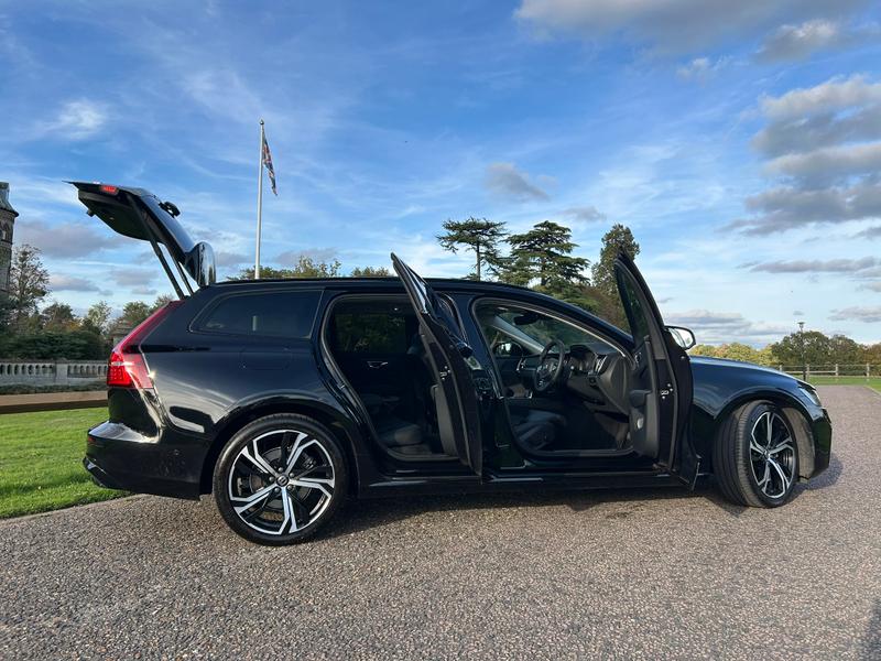 Used Volvo V60 2023 for sale - 76172693: Photo 12