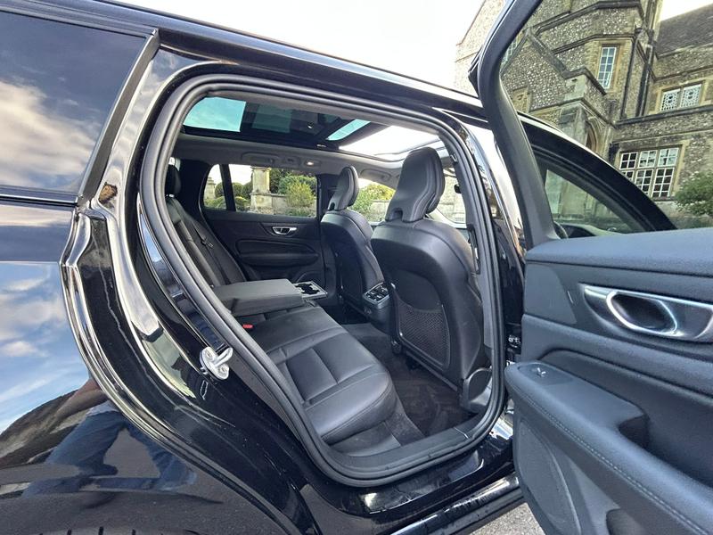 Used Volvo V60 2023 for sale - 76172693: Photo 14