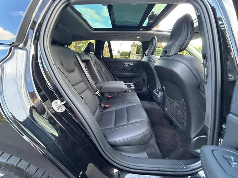 Used Volvo V60 2023 for sale - 76172693: Photo 15