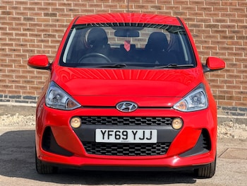 Used Hyundai i10 2019 for sale - 79324580: Photo