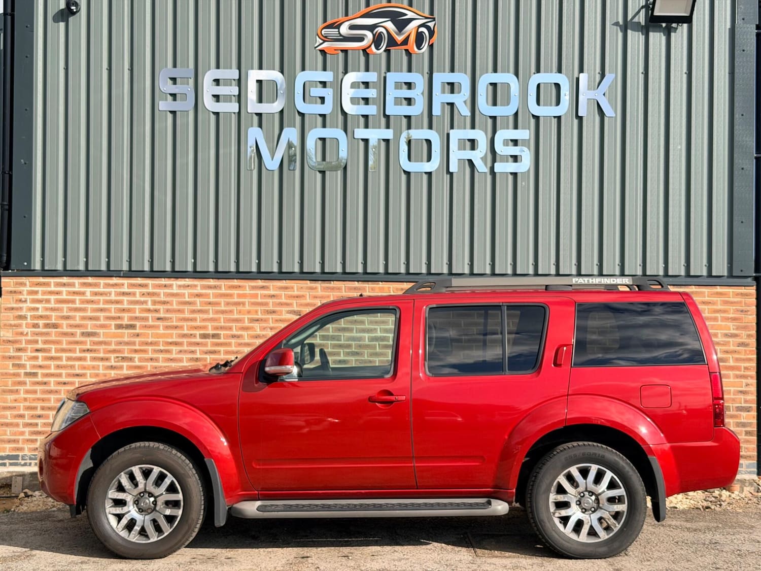 Nissan Pathfinder 