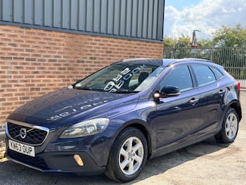 Used Volvo V40 Cross Country 2014 for sale - 79657870: Photo