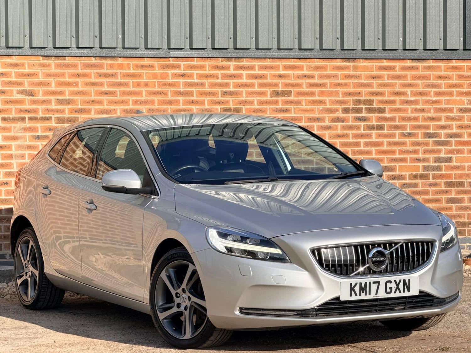 Volvo V40 