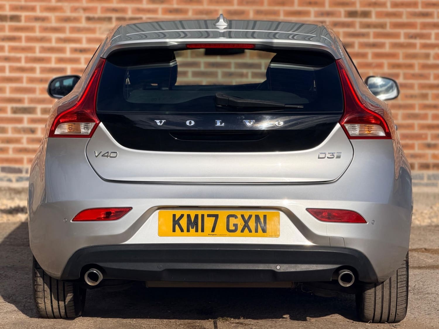 Volvo V40 