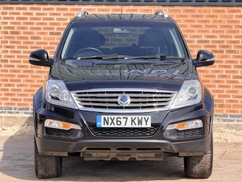 Used Ssangyong Rexton 2017 for sale - 79268045: Photo