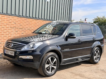 Used Ssangyong Rexton 2017 for sale - 79268045: Photo