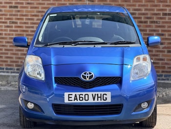 Used Toyota Yaris 2010 for sale - 79475636: Photo