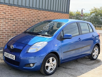 Used Toyota Yaris 2010 for sale - 79475636: Photo