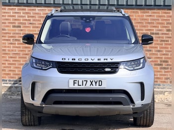 Used Land Rover Discovery 2017 for sale - 79259882: Photo