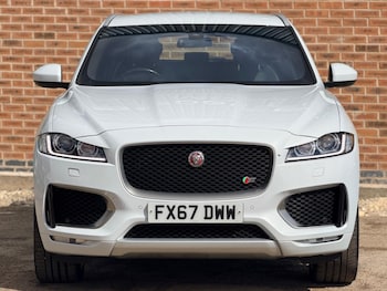 Used Jaguar F-Pace 2017 for sale - 79387741: Photo