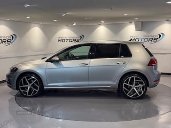 Used Volkswagen Golf 2017 for sale - 78843712: Photo
