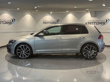 Used Volkswagen Golf 2017 for sale - 79465608: Photo