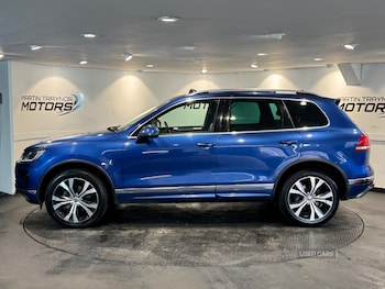 Used Volkswagen Touareg 2015 for sale - 75757712: Photo