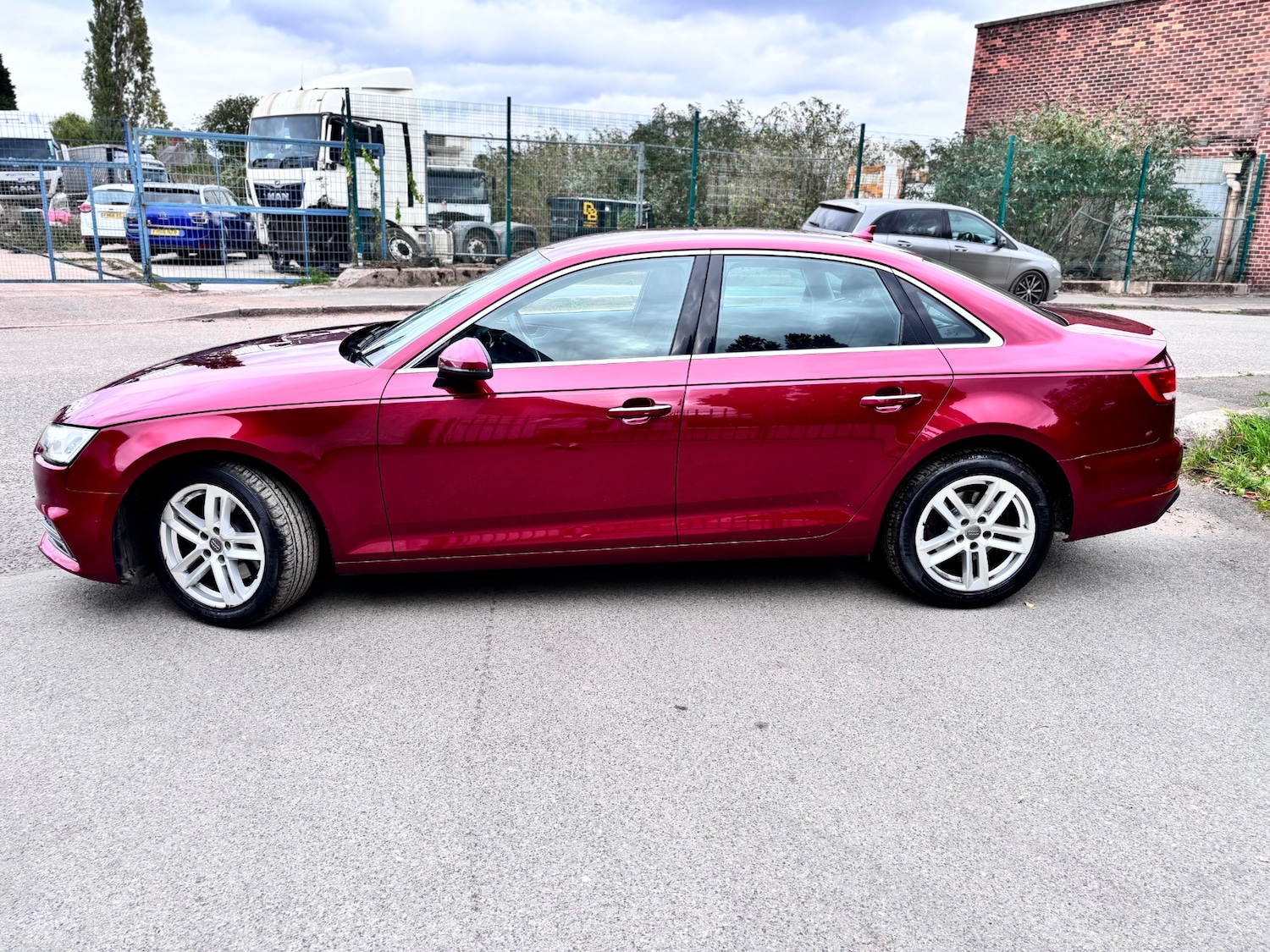 Used Audi A4 2019 for sale - 76205801: Photo 12