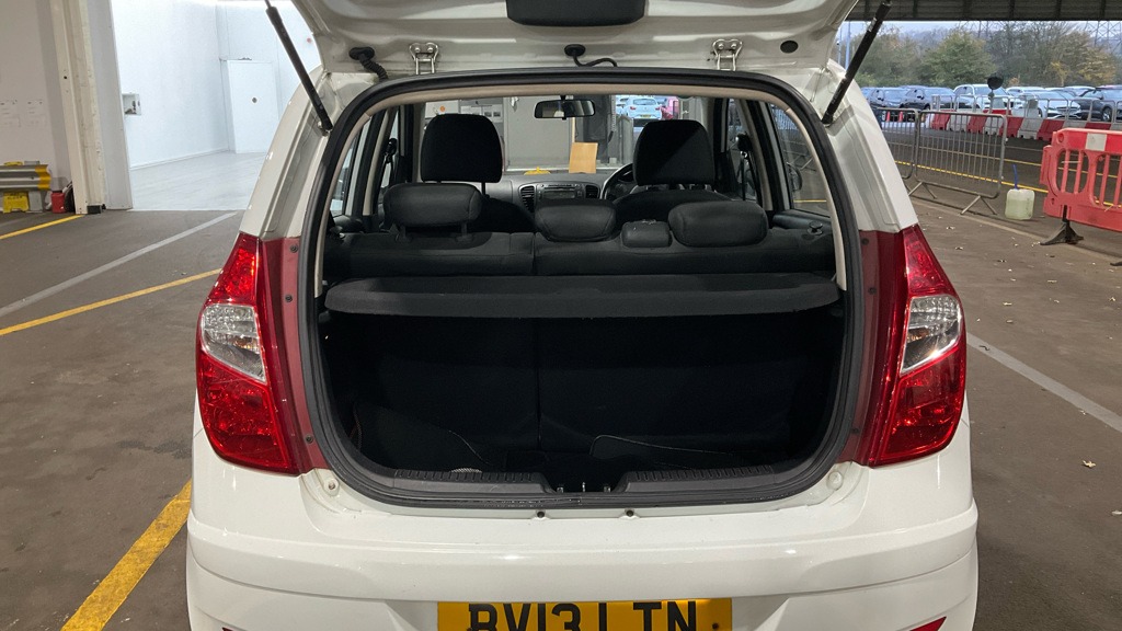 Used Hyundai i10 2013 for sale - 76599500: Photo 7