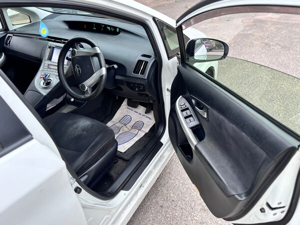 Used Toyota Prius 2019 for sale - 76206153: Photo 10