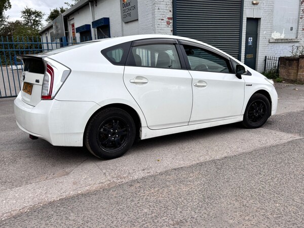 Used Toyota Prius 2019 for sale - 76206153: Photo 12