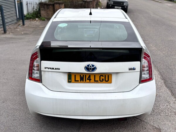 Used Toyota Prius 2019 for sale - 76206153: Photo 5