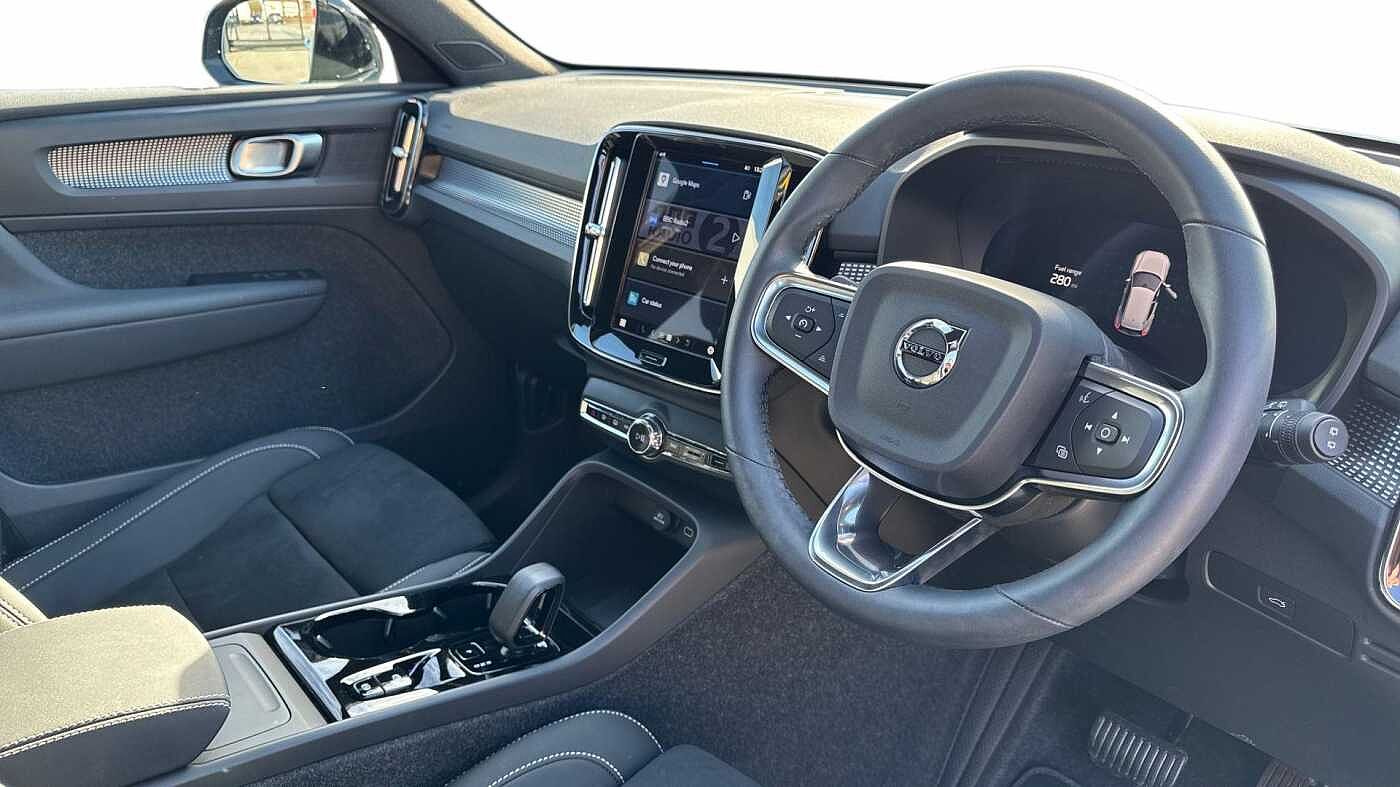 Used Volvo XC40 2025 for sale - 78140356: Photo 5