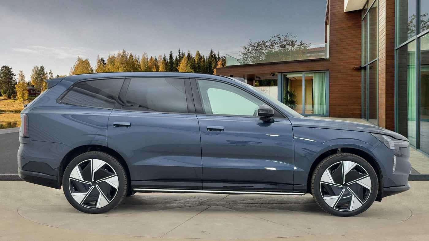 Used Volvo EX90 2025 for sale - 76679549: Photo 2