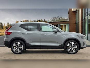 Used Volvo XC40 2025 for sale - 76680502: Photo