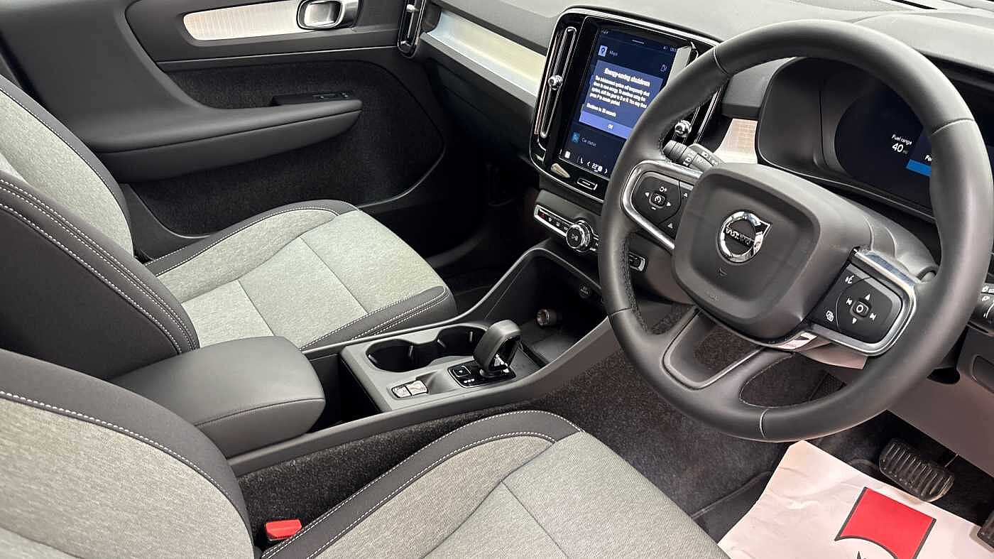 Used Volvo XC40 2025 for sale - 76680502: Photo 9