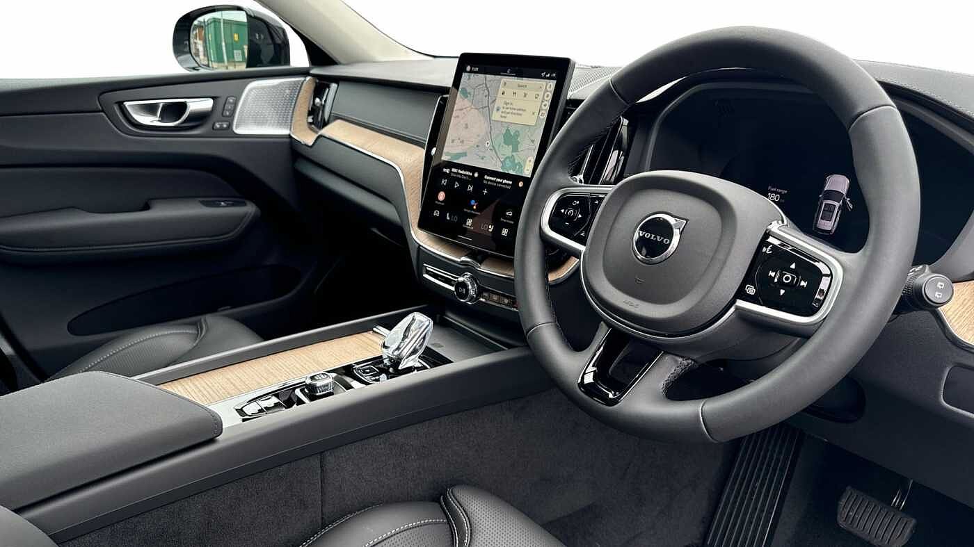 Used Volvo XC60 2025 for sale - 76679052: Photo 5