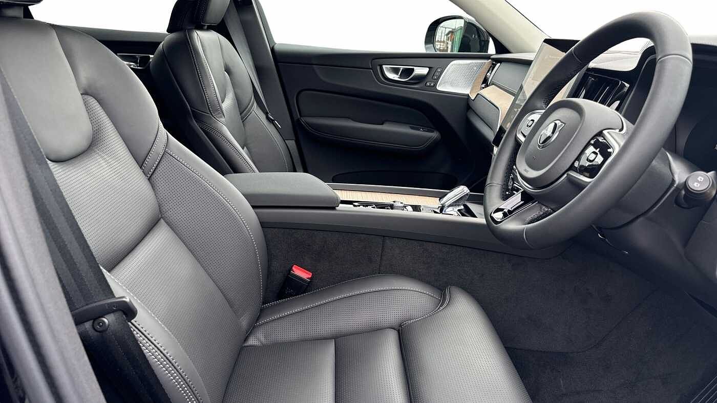 Used Volvo XC60 2025 for sale - 76679052: Photo 9