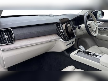 Used Volvo XC90 2025 for sale - 77800219: Photo