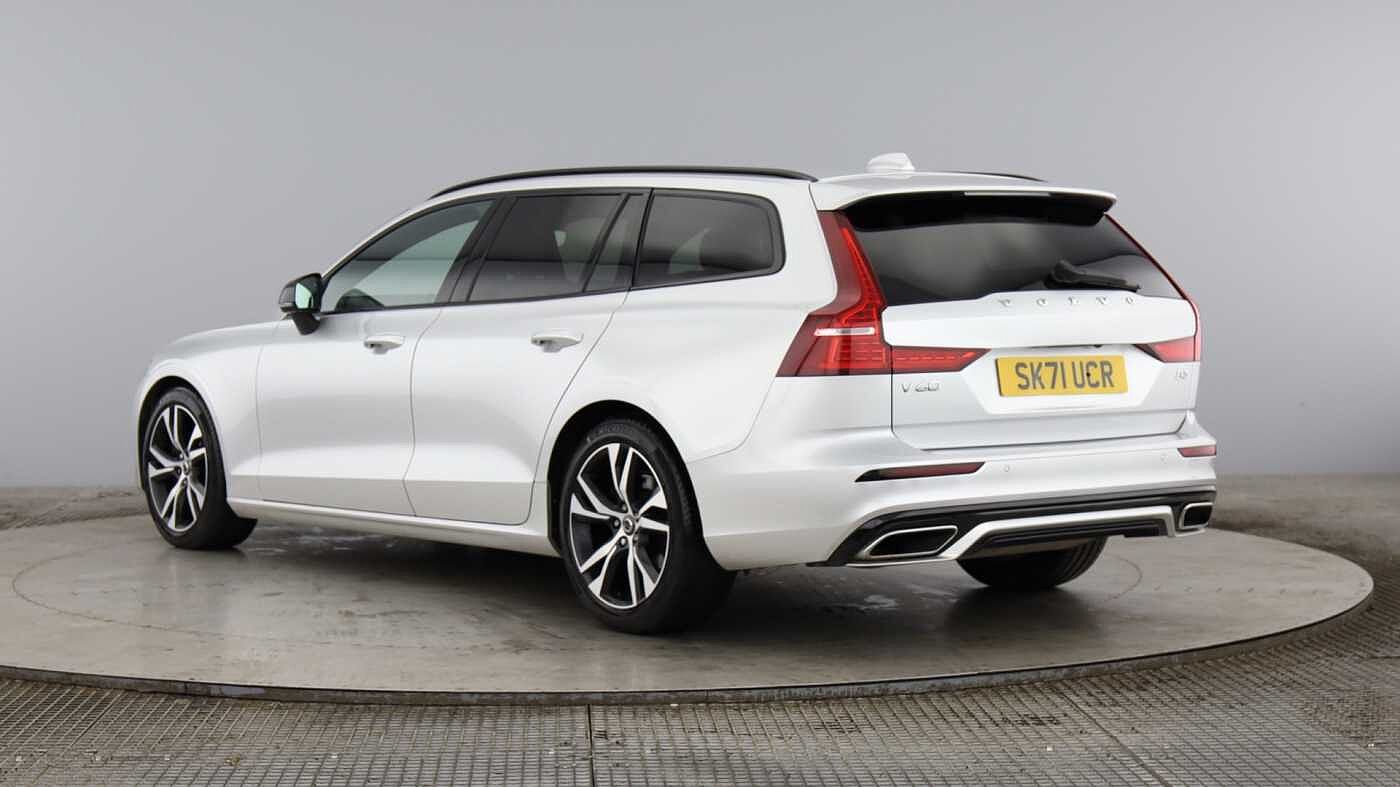 Used Volvo V60 2021 for sale - 76674428: Photo 3