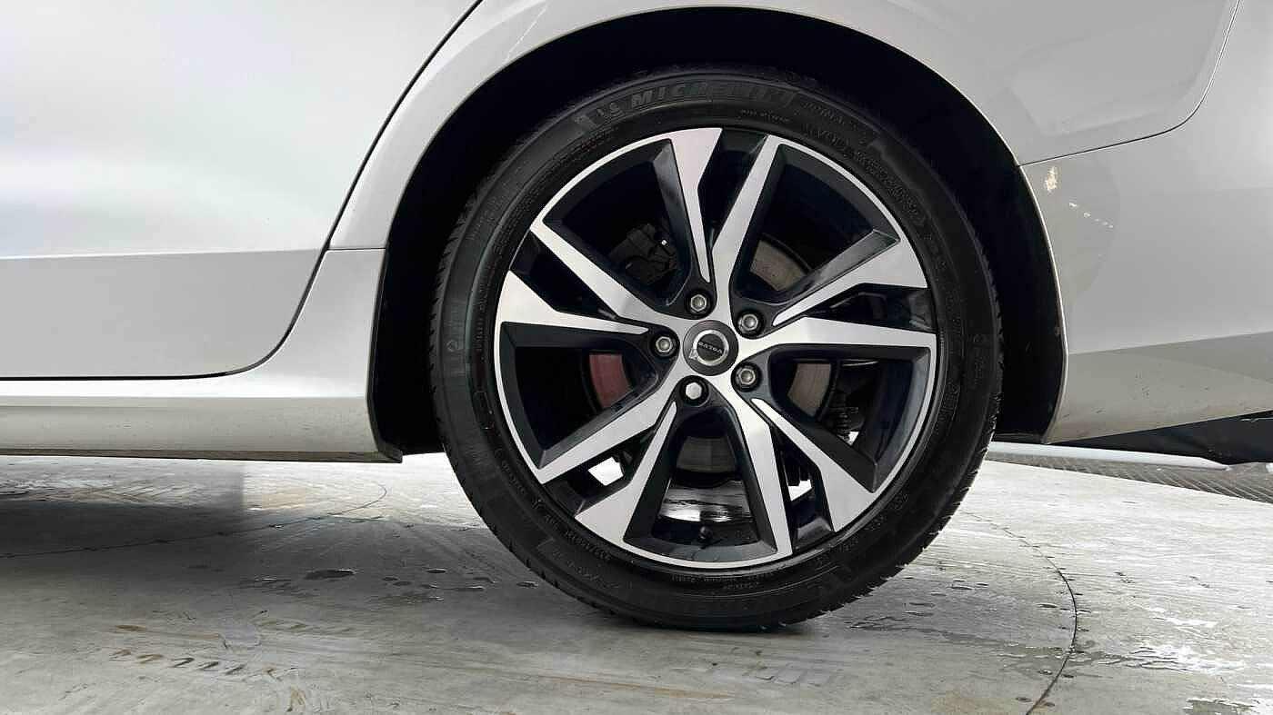 Used Volvo V60 2021 for sale - 76674428: Photo 4