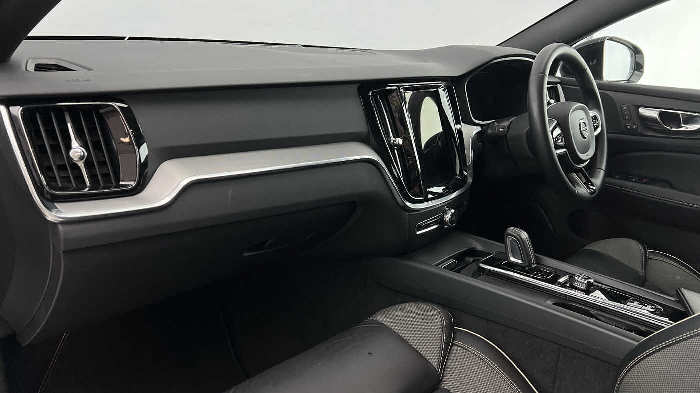 Used Volvo V60 2021 for sale - 76674428: Photo 6