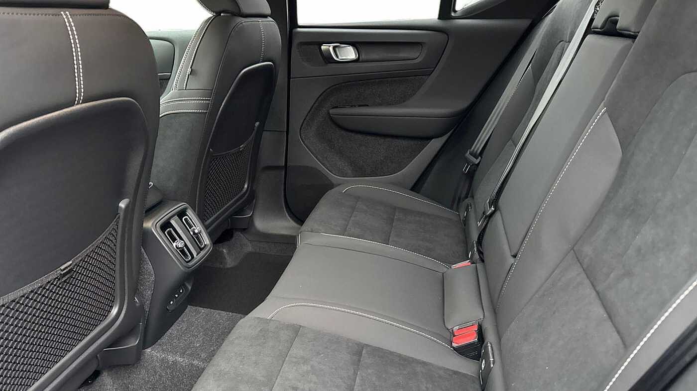 Used Volvo XC40 2025 for sale - 77122453: Photo 10