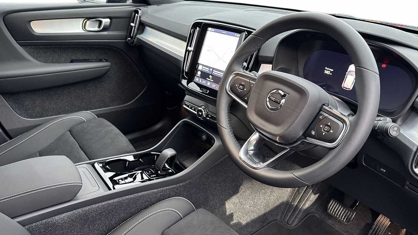 Used Volvo XC40 2025 for sale - 77122453: Photo 5