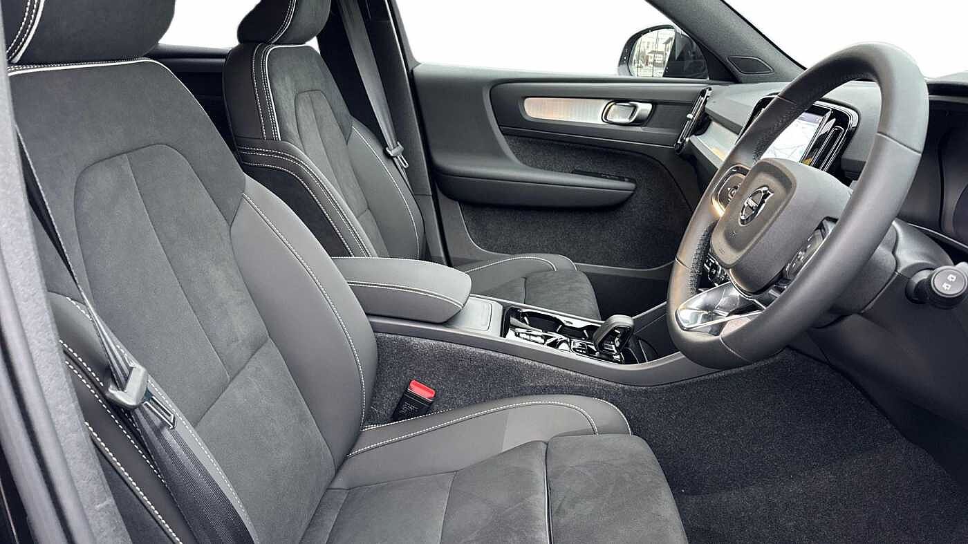 Used Volvo XC40 2025 for sale - 77122453: Photo 9