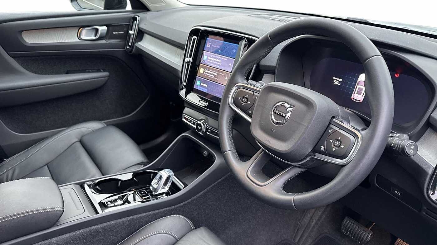 Used Volvo XC40 2023 for sale - 77392076: Photo 5