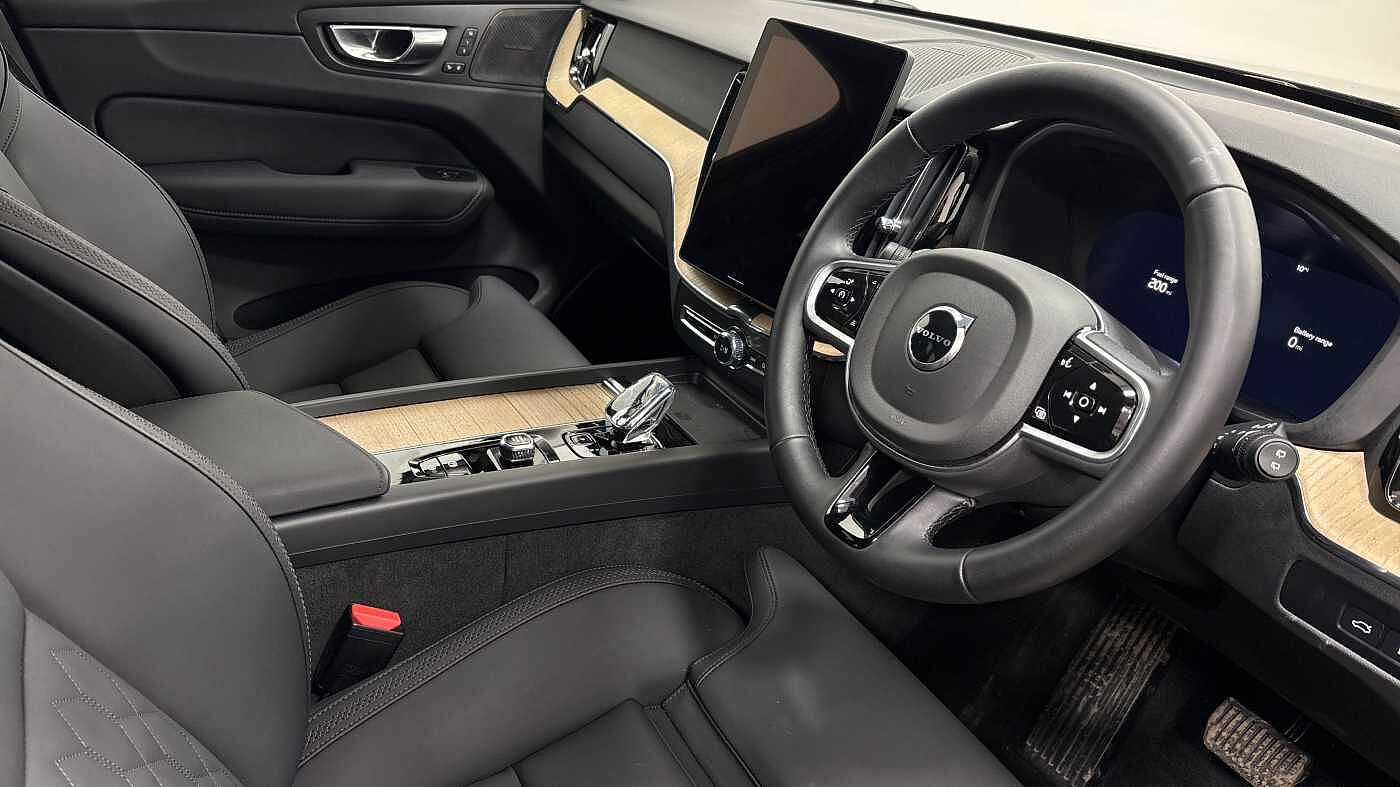 Used Volvo XC60 2025 for sale - 77164631: Photo 9
