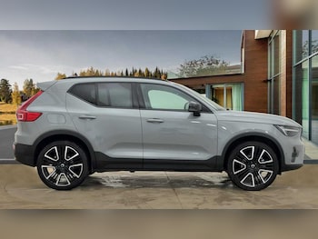Used Volvo XC40 2024 for sale - 76734289: Photo