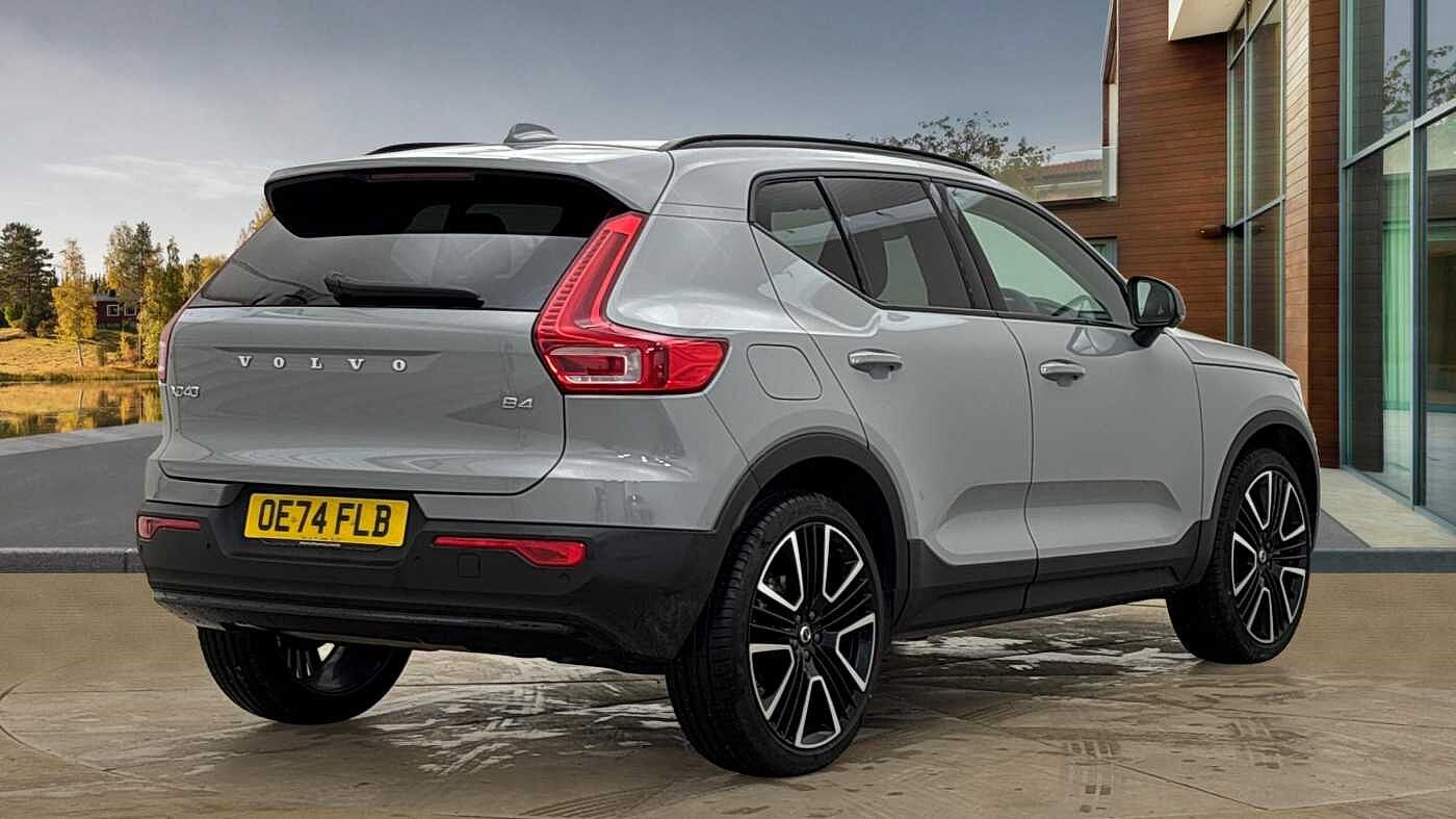 Used Volvo XC40 2024 for sale - 76734289: Photo 3