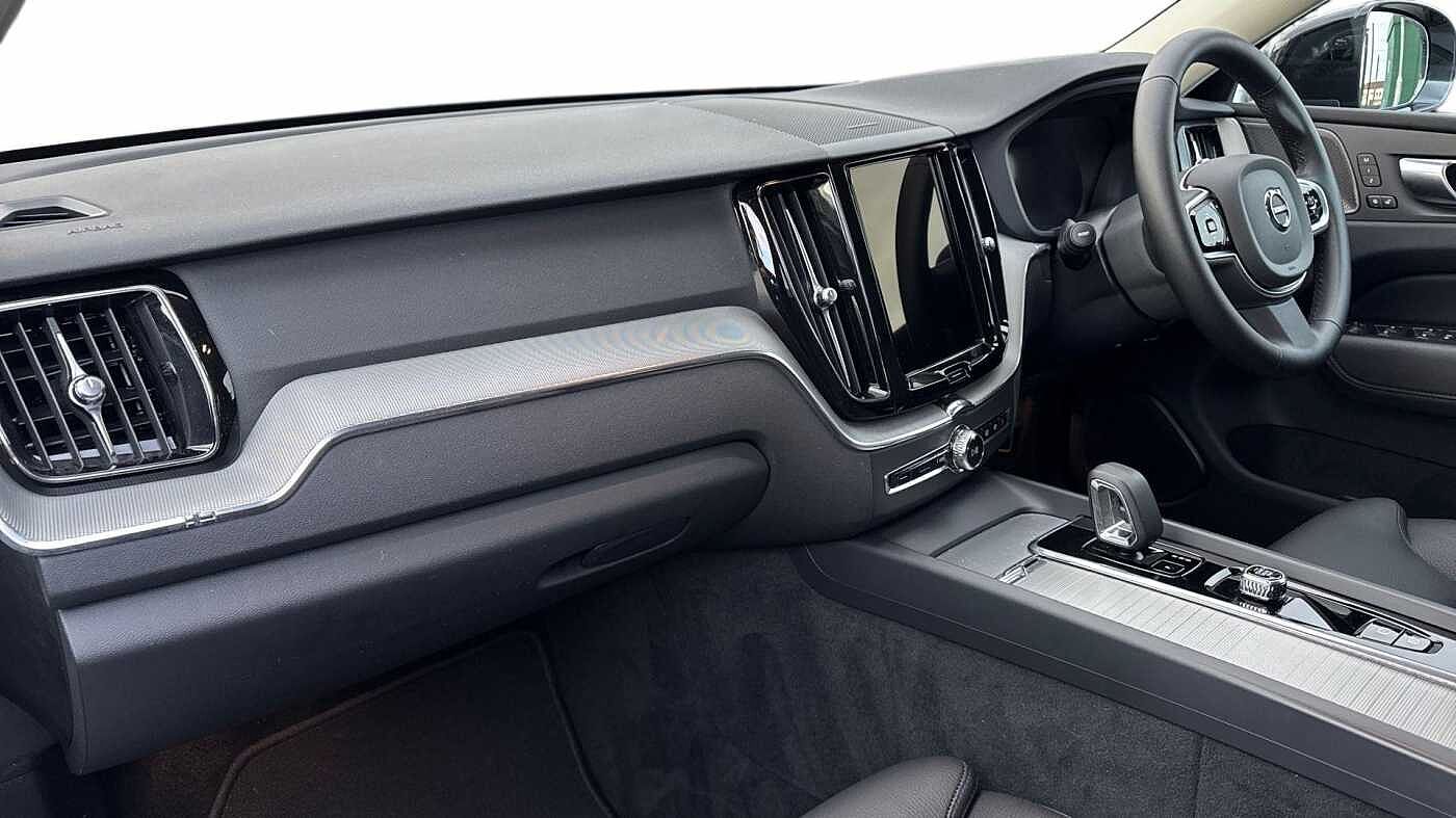 Used Volvo XC60 2024 for sale - 76955548: Photo 4