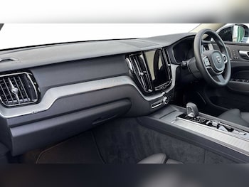Used Volvo XC60 2024 for sale - 76955548: Photo