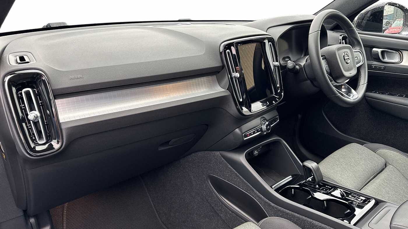 Used Volvo XC40 2023 for sale - 76676411: Photo 4